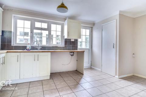 3 bedroom chalet for sale, New Road, Rougham, Bury St Edmunds