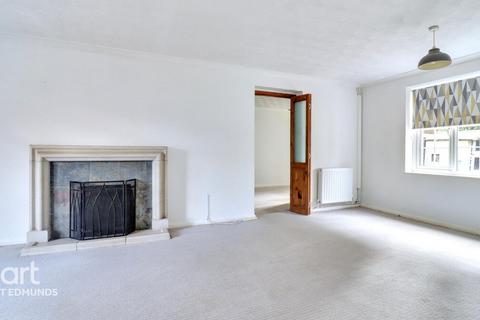 3 bedroom chalet for sale, New Road, Rougham, Bury St Edmunds