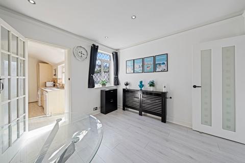 2 bedroom semi-detached house for sale, Wolseley Road, Romford RM7