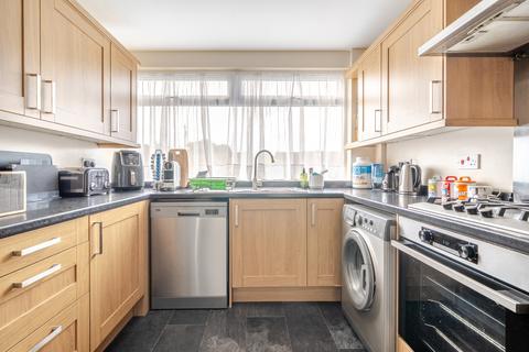 32 The Orchards, Bristol, BS15 9UF