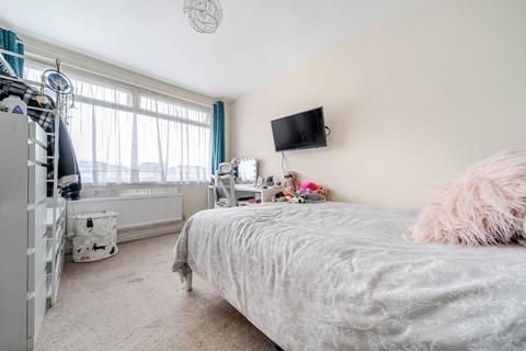 32 The Orchards, Bristol, BS15 9UF
