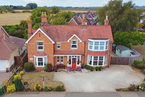 Rosedale Broadway Lane, Fladbury, Pershore, WR10 2QF
