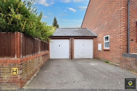 3 bedroom semi-detached house for sale, Weston Road, Gloucester