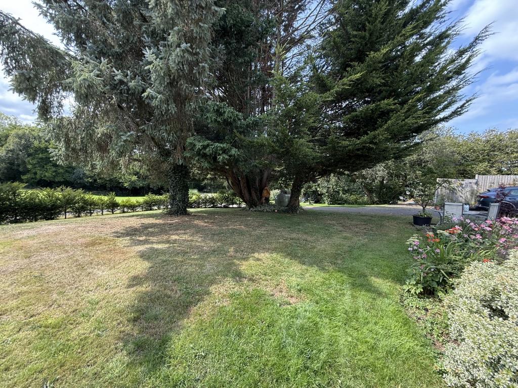 Garden &amp; Grounds