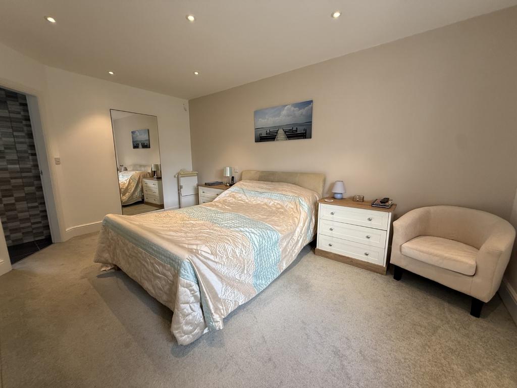 Principal Bedroom Suite