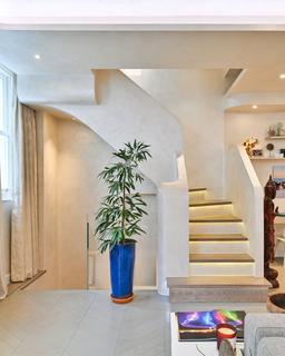 undefined, Bolton Gardens, South Kensington, London