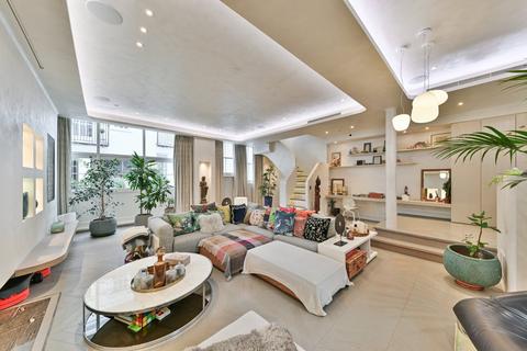 undefined, Bolton Gardens, South Kensington, London