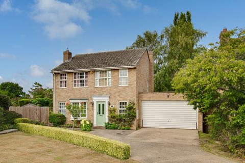 4 bedroom detached house for sale, Meadow View, St. Neots PE19
