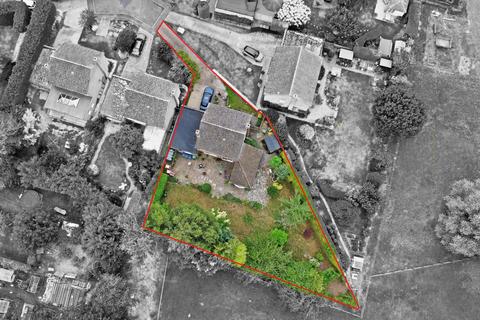 4 bedroom detached house for sale, Meadow View, St. Neots PE19