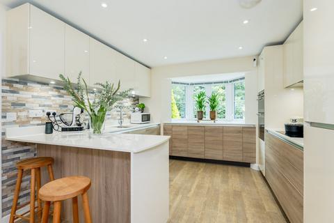 4 bedroom detached house for sale, Cheesmer Way, Horsham, RH12