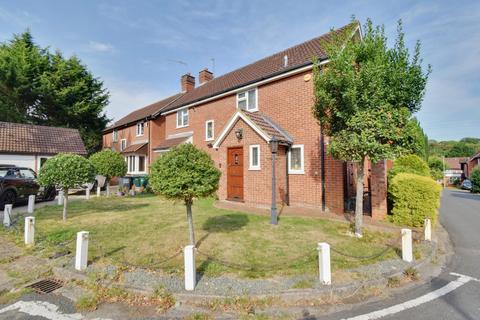 4 bedroom detached house to rent, Avalon Close, Hertfordshire WD25
