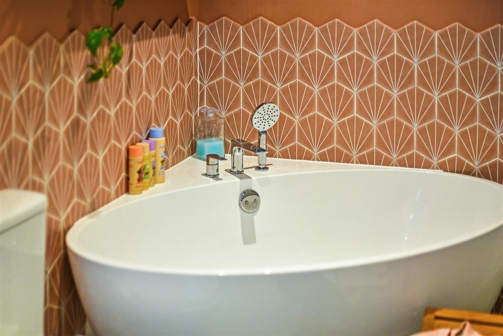 Sketch Ph41 6176919.jpg