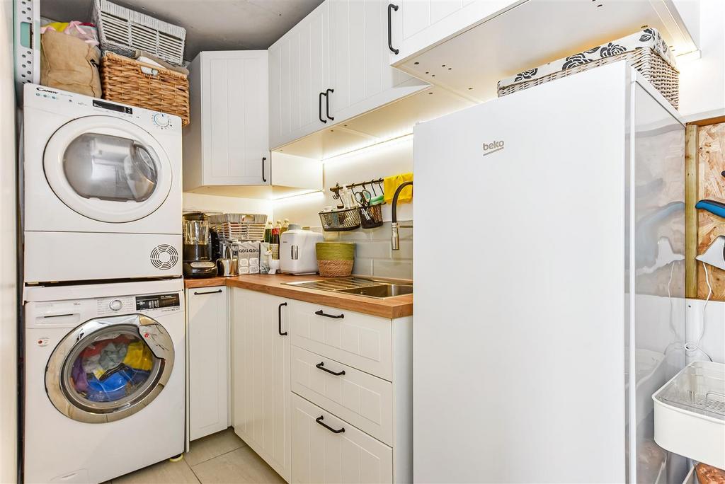 Sketch Ph9 6176885.jpg