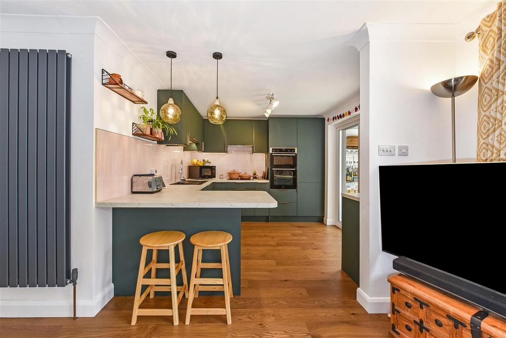 Sketch Ph33 6176911.jpg