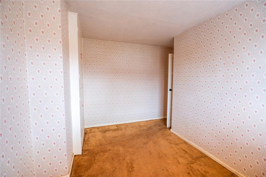 Bedroom 2 (2)