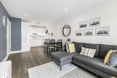 Frazer Nash Close, Isleworth, TW7