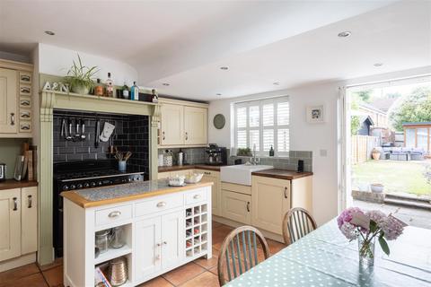 3 bedroom house for sale, Nutley Lane, Reigate