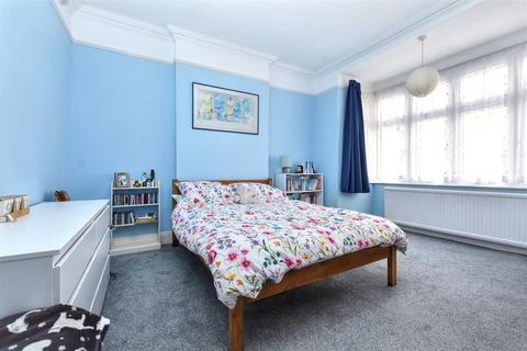 4 bedroom detached house for sale, Brassey Avenue, Eastbourne