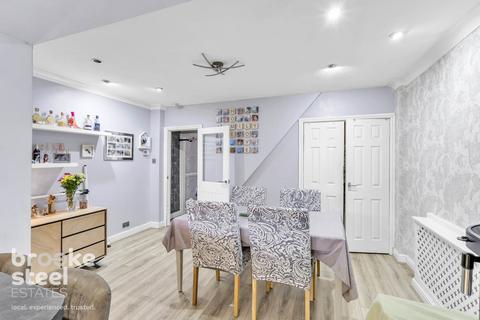 4 bedroom cottage for sale, Burnley Road, Edenfield