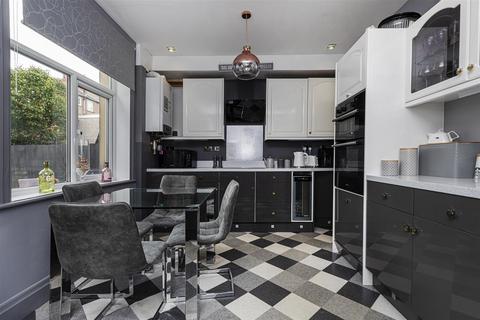 undefined, William Street, Huddersfield HD4