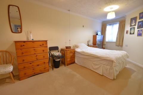 undefined, Gales Drive, Three Bridges, RH10