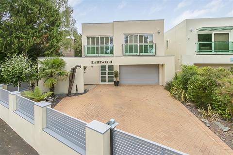 4 bedroom detached house for sale, Crichel Mount Road, Evening Hill