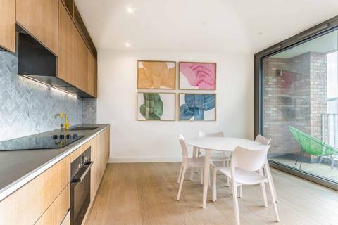 2 bedroom flat to rent, Wadeson Street, Bethnal Green, London, E2