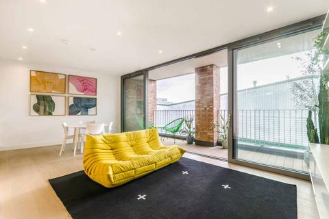 2 bedroom flat to rent, Wadeson Street, Bethnal Green, London, E2