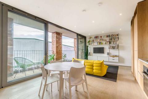 2 bedroom flat to rent, Wadeson Street, Bethnal Green, London, E2