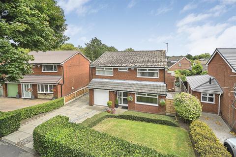 4 bedroom detached house for sale, The Avenue, Leigh