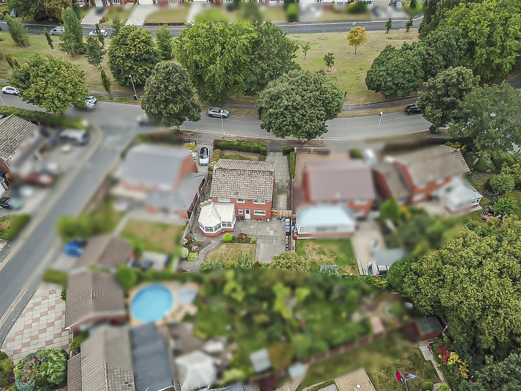 220 The Avenue Aerial (4).jpg