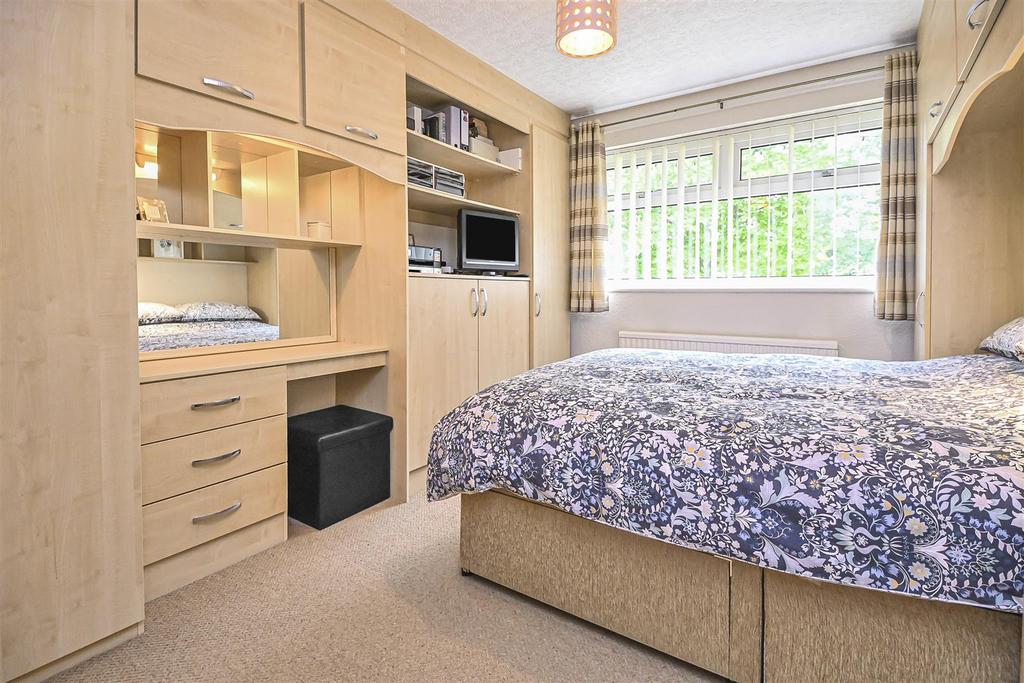220 The Avenue Bedroom 2 (1).jpg