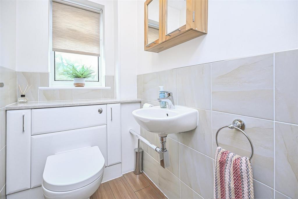 220 The Avenue WC.jpg