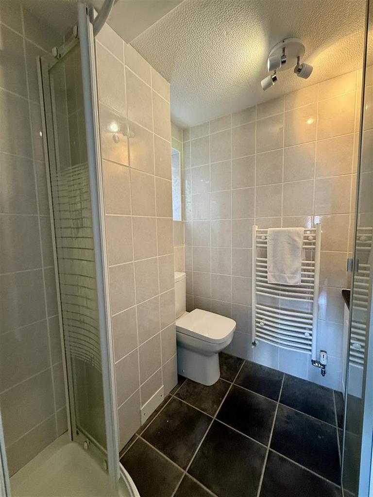 En-Suite Shower Room:
