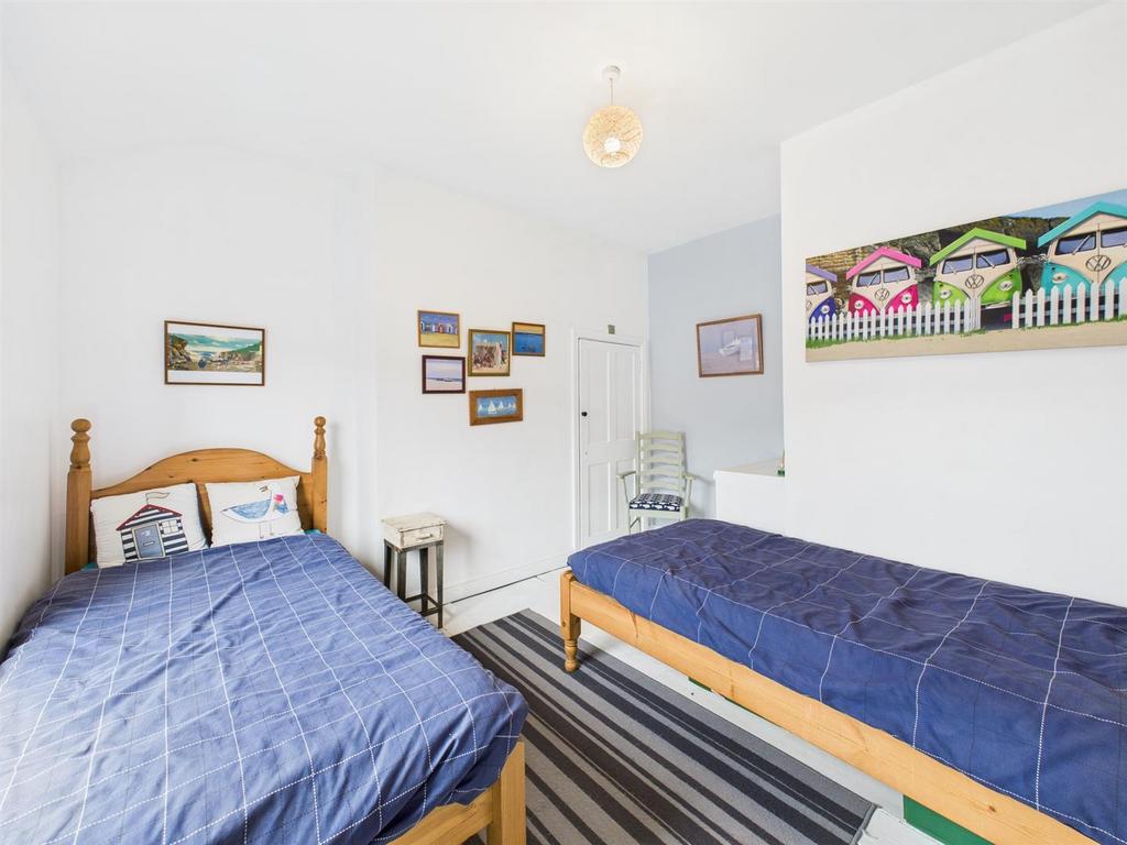 Bedroom:
