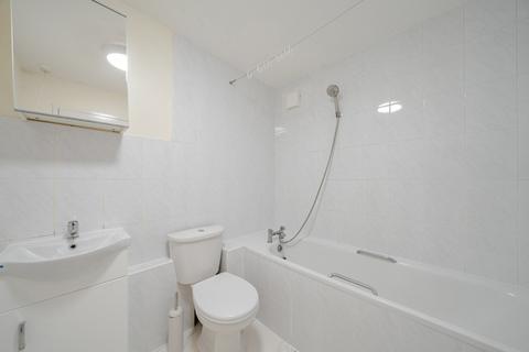 1 bedroom apartment for sale, Malyons Road, London