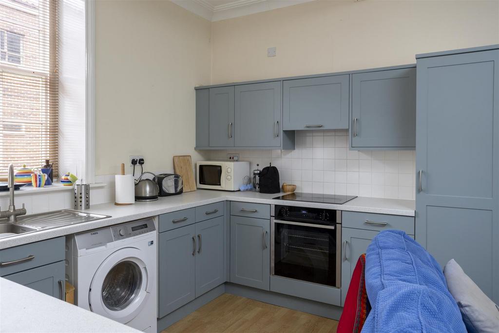 No 8 Trinity Court  6.jpg