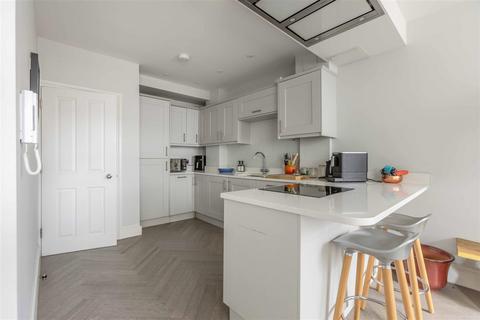 2 bedroom maisonette for sale, St. Leonards Road, Windsor