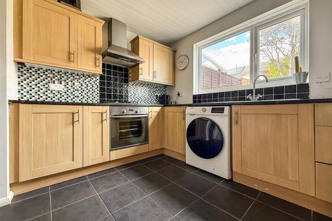 2 bedroom end of terrace house for sale, Shelley Avenue, Portsmouth