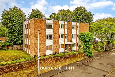 Deepdene Close, Wanstead E11