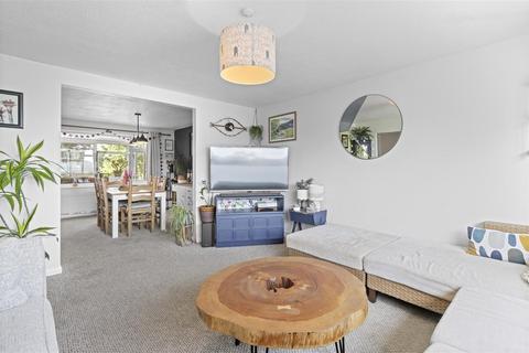 4 bedroom detached house for sale, Balmoral Close, Seaford