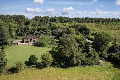 undefined, Puttenham Hill, Puttenham, Guildford, Surrey, GU3