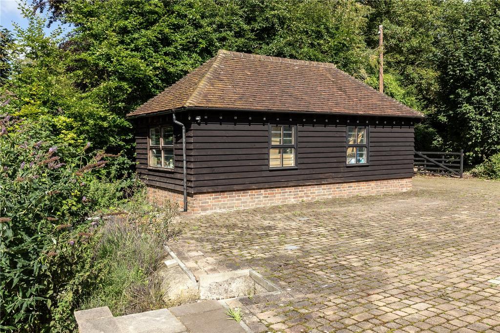 Outbuilding