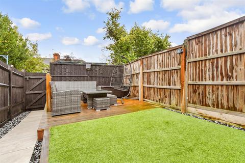 51 Kent Road, Halling, Rochester, ME2 1AR
