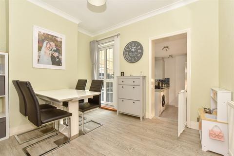 51 Kent Road, Halling, Rochester, ME2 1AR