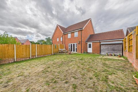 3 bedroom semi-detached house for sale, Woodwhite Way, Hemel Hempstead, HP2