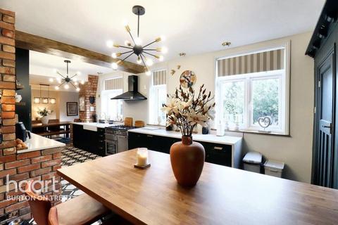 25a Tower Road, Burton-on-trent, DE15 0NH