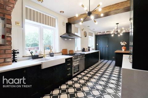 25a Tower Road, Burton-on-trent, DE15 0NH