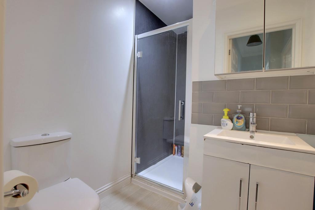 Flat one shower room