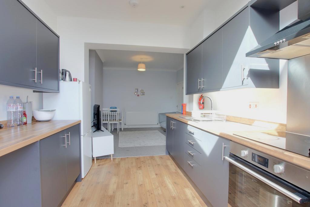 Flat one kitchen/living room